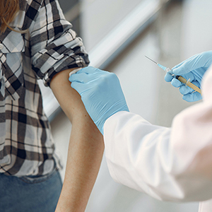 Researchers land NIH grant to boost testing, vaccination for women leaving incarceration